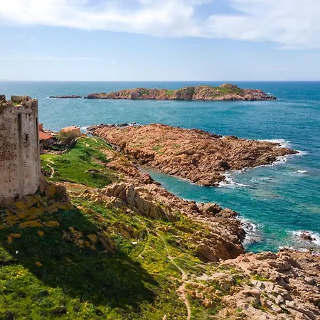 A Due Passi Dal Mare Apartment *