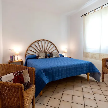 A Due Passi Dal Mare Apartment Isola Rossa (Sassari)