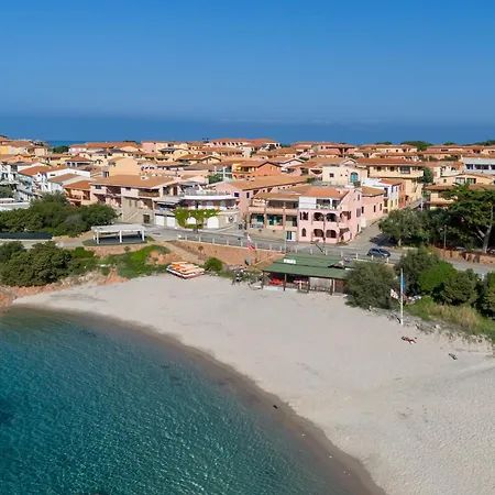 A Due Passi Dal Mare *