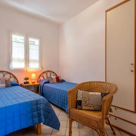 Apartment A Due Passi Dal Mare *